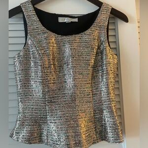 Evening top with side zipper.